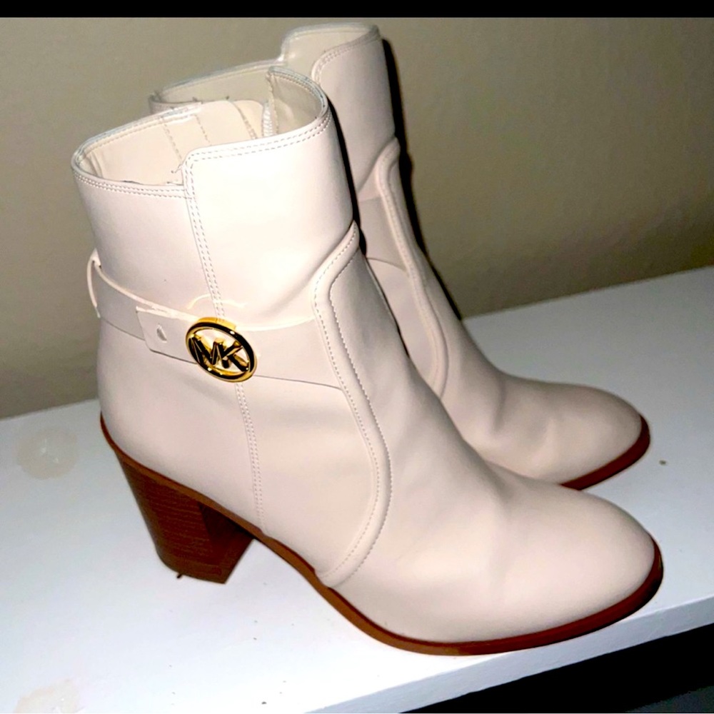 Michael kors boots
